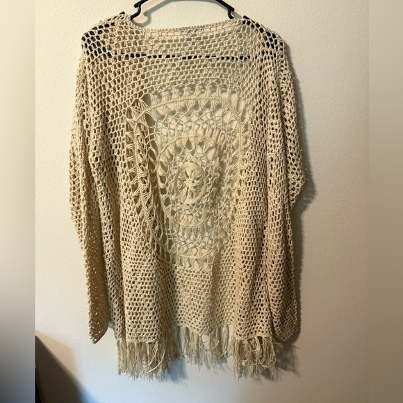 VENUS Cream Crochet Cardigan Sweater - Picture 2 of 5